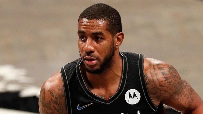 防守反击 防守反击