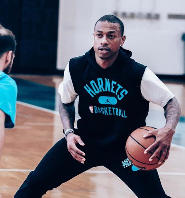 凭借这一胜 凭借这一胜