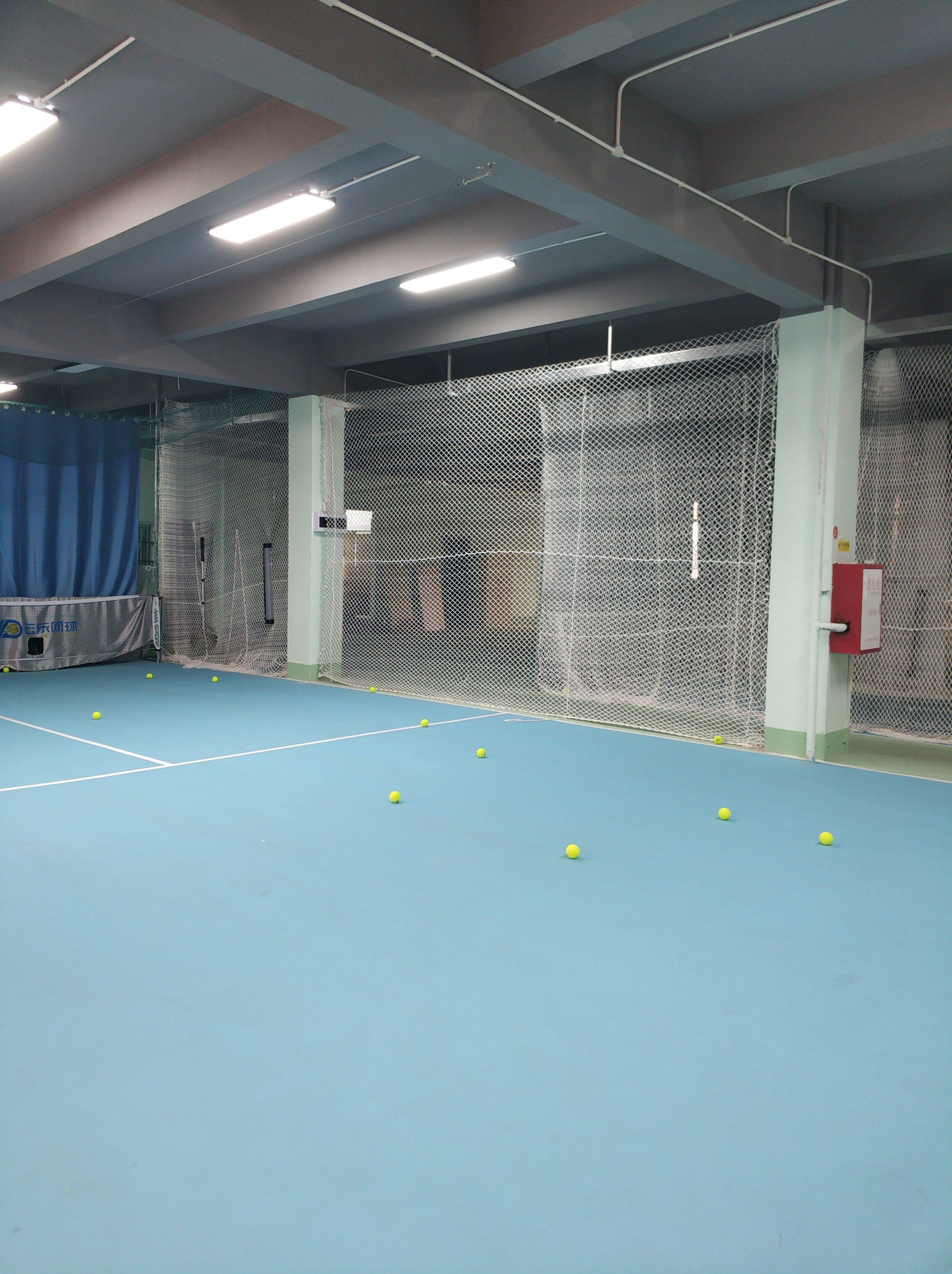 强调团队配 强调团队配