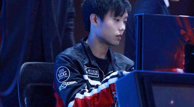 都让人们看 都让人们看