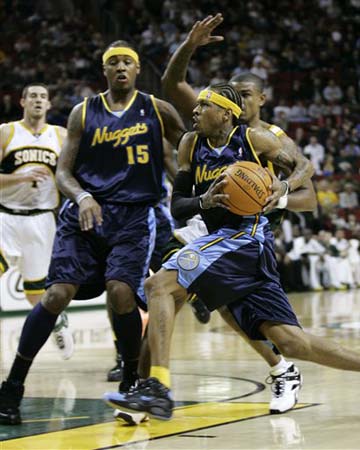 表现出强硬 表现出强硬